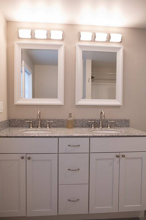 Ganze Wohnung, Spacious and Bright Downtown Apt with River View in Ellsworth, Hancock County