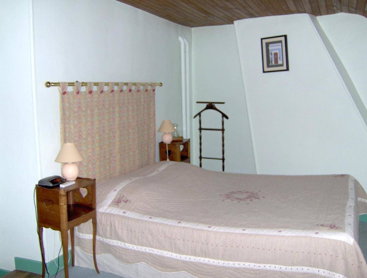 Double Room with Garden View in Athis, Marne