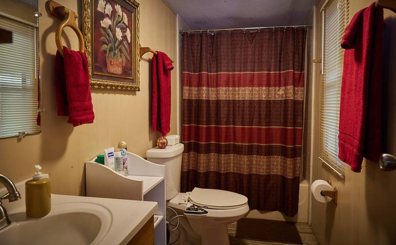 Pleasant Days Lodging Tropische Master Suite in Homosassa Springs, Citrus County