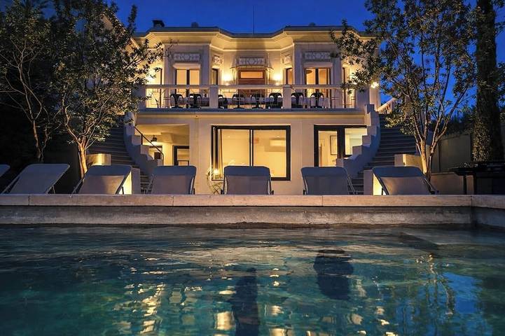 Holiday rental for 30 people, with Hot tub and Sauna in Vaison-la-Romaine