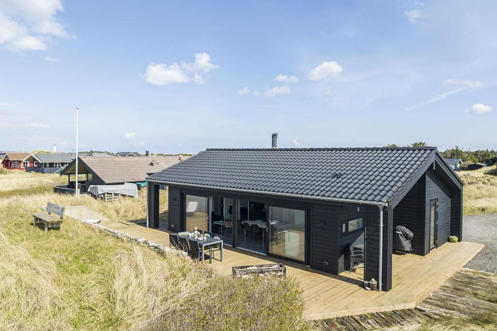 Helles und einladendes Ferienhaus nahe einem schönen Sandstrand in Hirtshals, Tannisbucht