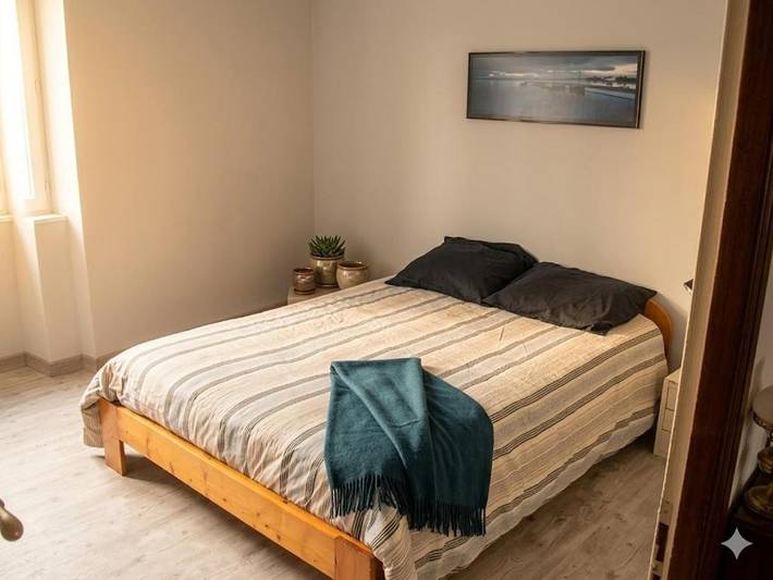 Location de vacances pour 6 personnes, avec jardin à Orcines - 3