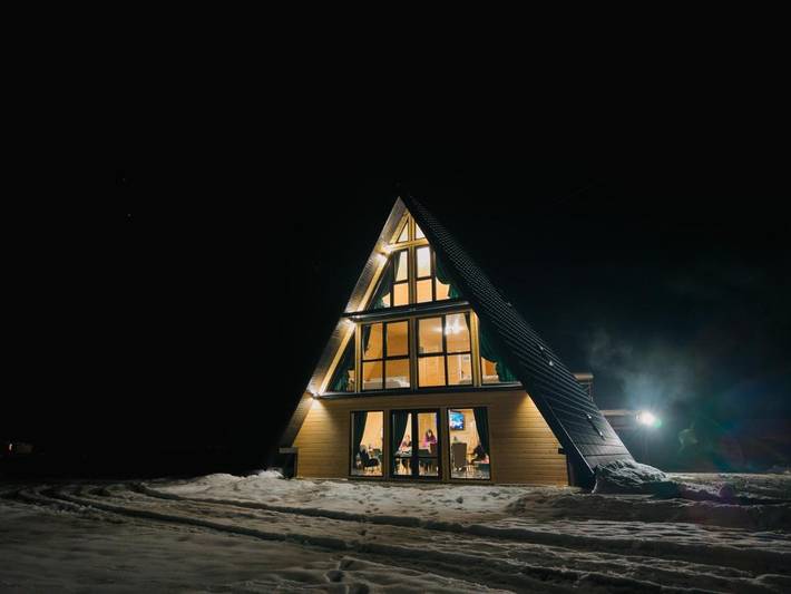 Gîte pour 12 personnes, avec vue et jardin dans Dorna-Arini - 3