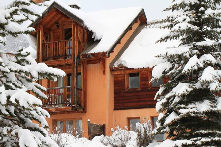 Chalet Le Queyrellin hameau des Chazals Nevache Hautes Alpes in Névache, Région de Briançon