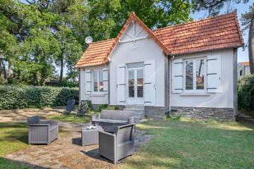 Gîte pour 8 personnes, avec jardin, adapté aux familles dans Grande plage de Tharon