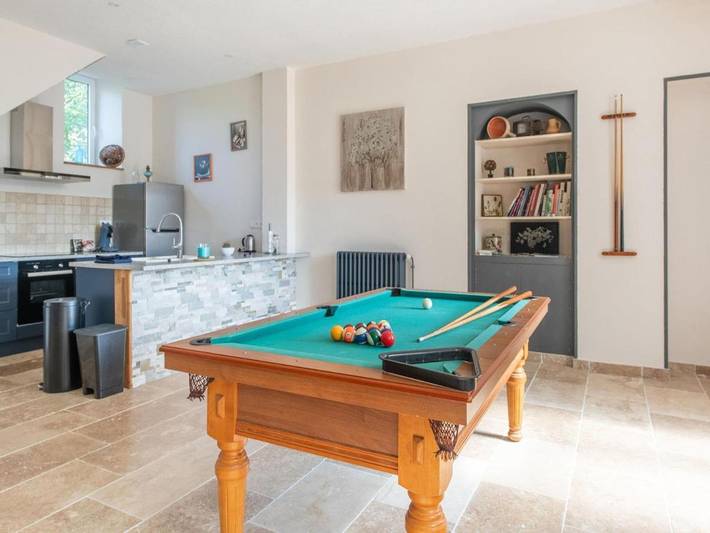 Location de vacances pour 6 personnes, avec Jacuzzi et Terrasse ainsi que Jardin et Sauna à Dompierre-les-Ormes - 3
