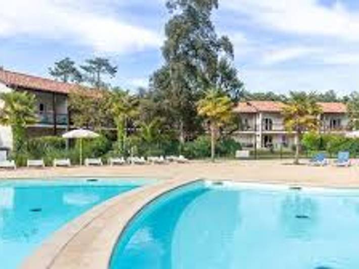 Location de vacances pour 6 personnes, avec terrasse et piscine à Ondres - 2