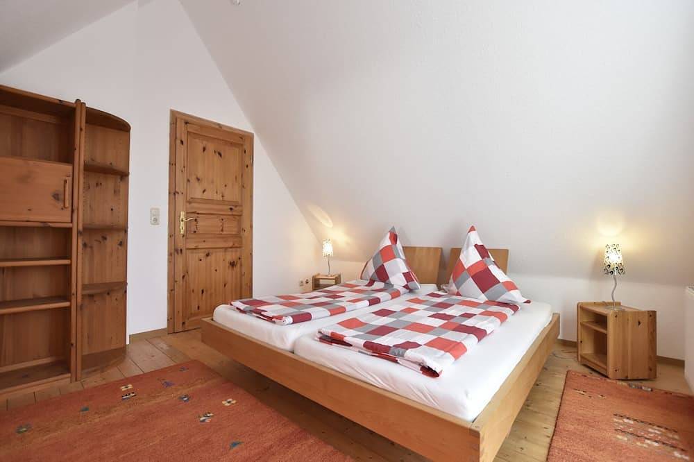 Ganze Wohnung, See-Retreat in Kossau in Lebrade, Südliche Ostseeküste
