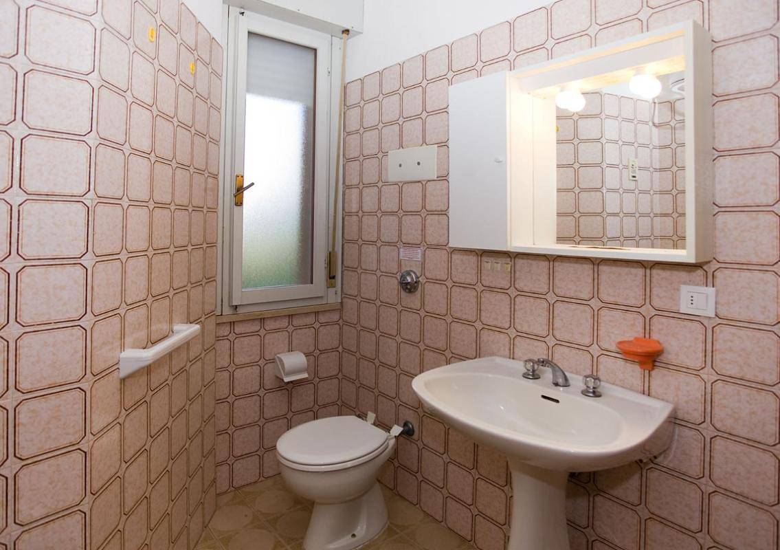 Ganze Wohnung, Zweistöckiges Reihenhaus in Wohnanlage mit Pool in Bibione, San Michele al Tagliamento