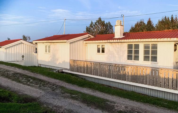 Ferienhaus für 6 Personen mit Terrasse in Hitra