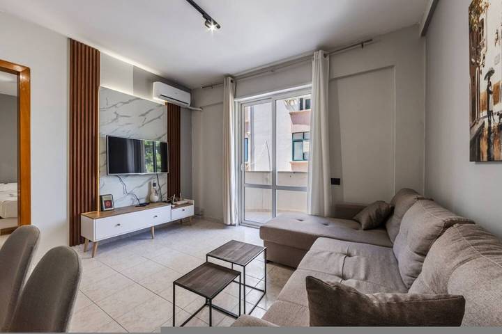 Gîte pour 4 personnes, avec balcon, adapté aux familles à Durrës