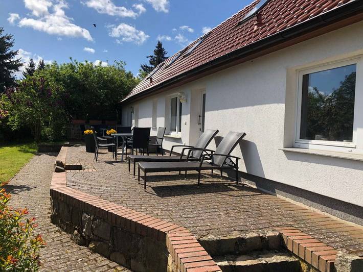 Ferienwohnung für 2 Personen, mit Garten und Seeblick sowie Terrasse, kinderfreundlich in der Feldberger Seenlandschaft - 3