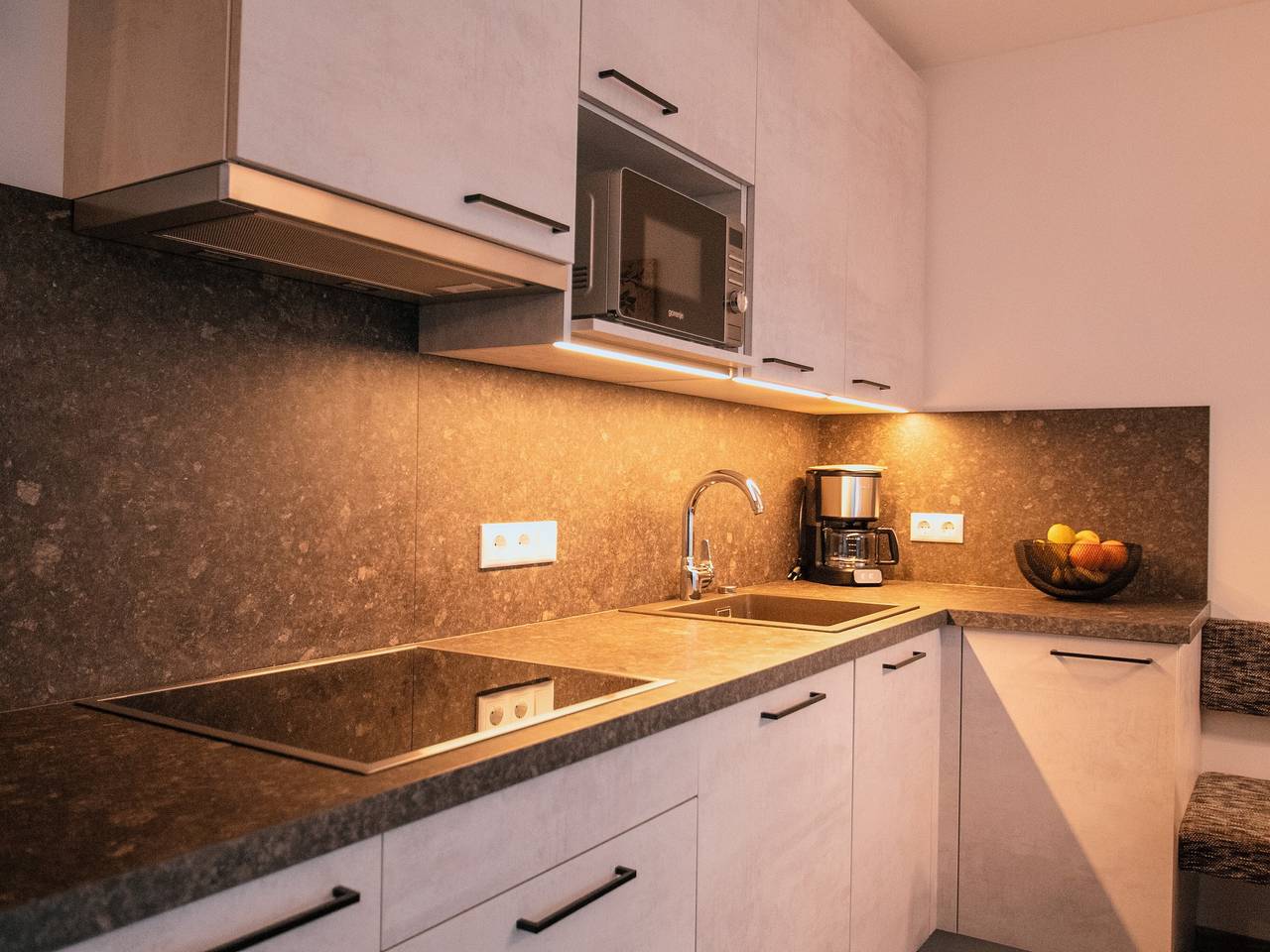 Appartement entier, Appartement 'Zum Sonnentor - Larix' avec vue sur les montagnes, balcon et Wi-Fi in Luttach - Lutago, Valle Aurina