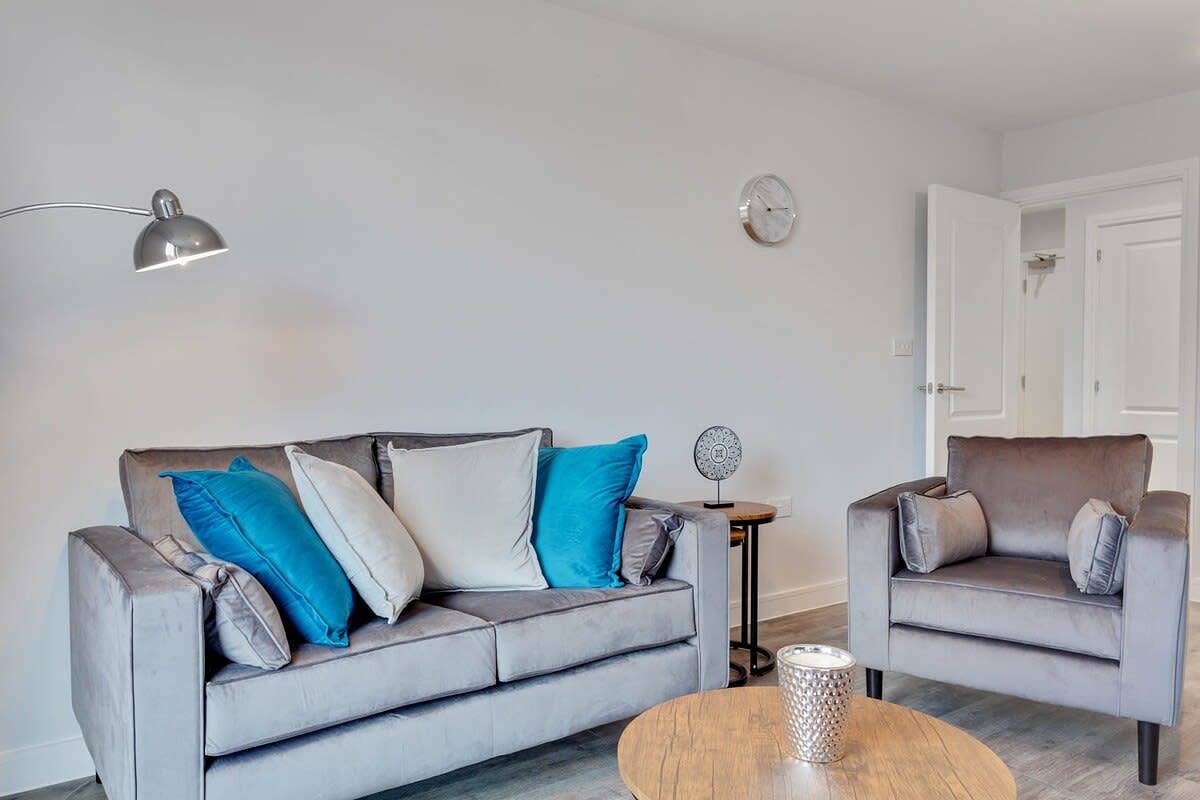 Entire apartment, Spacious & Bright 1 Bed Flat in Central Birmingham in Birmingham, Birmingham Area