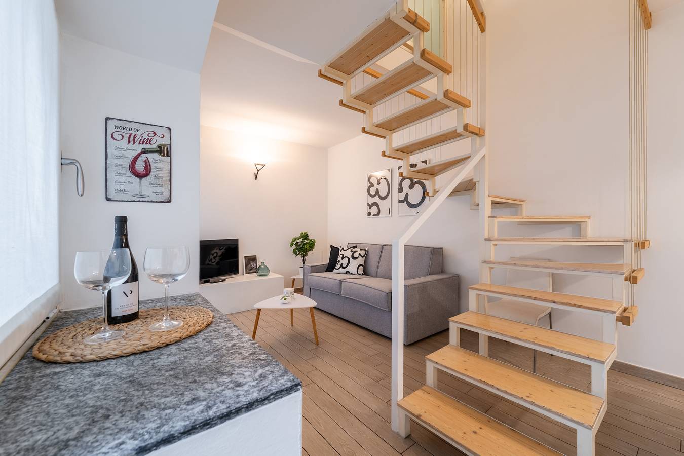 Entire apartment, Como Sunny Loft in Como, Lake Como