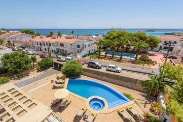 Holiday Rental for 8 People in Punta Prima, Sant Lluís, Photo 2