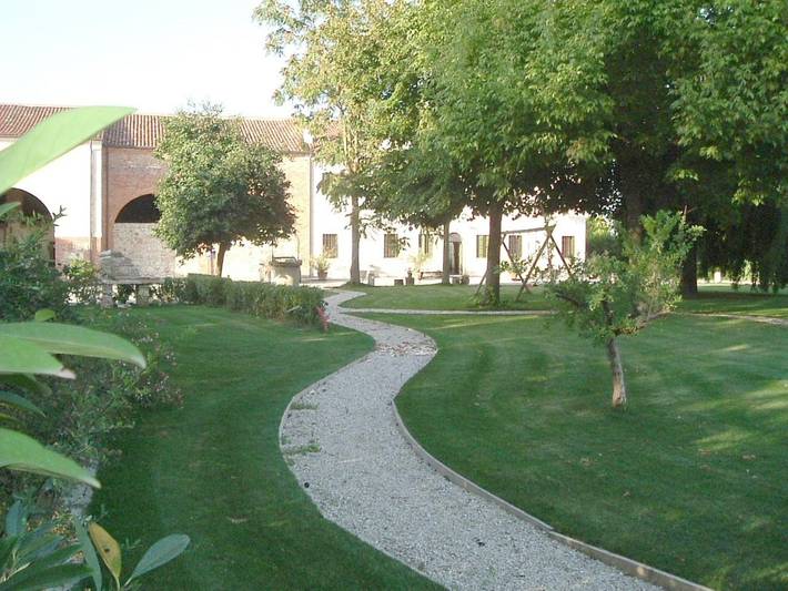 Agriturismo per 6 persone, con panorama e giardino, con animali domestici in Provincia di Vicenza