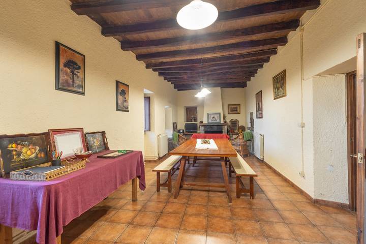 Casa rural 'Mas Vinyoles' con vistas a la montaña, piscina privada y Wi-Fi in Centellas, Interior de Barcelona