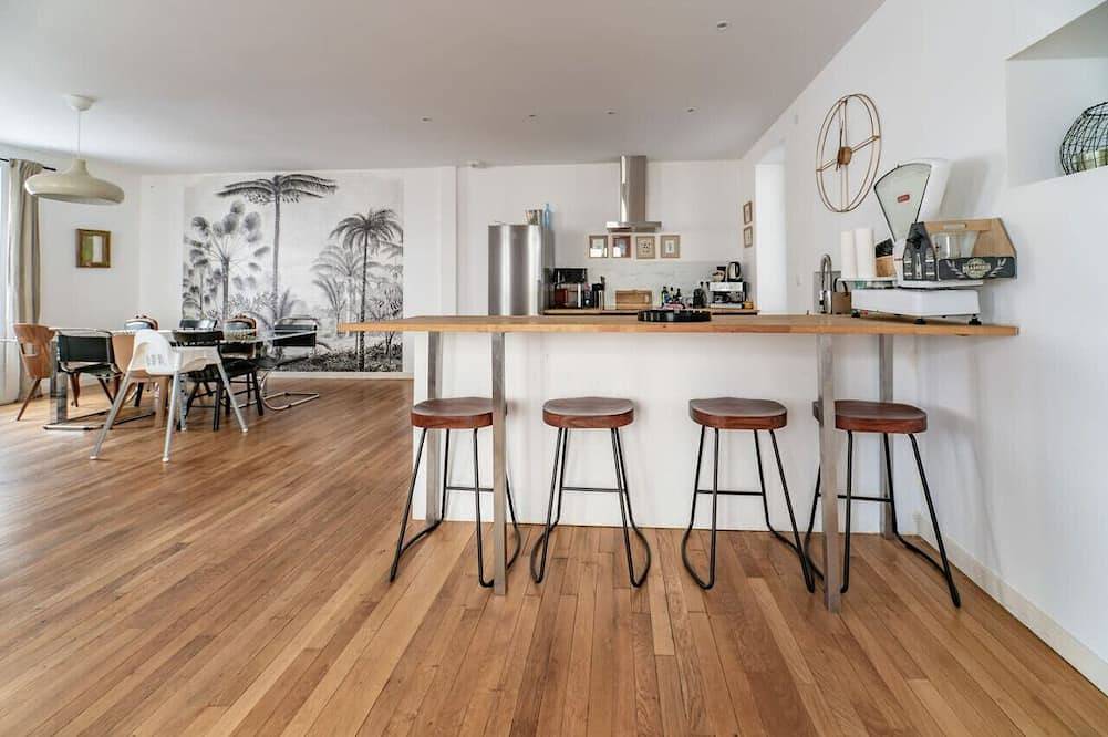 Entire apartment, Zaprojektuj strych, wszystkie wygody, centrum, taras in Vichy, Vichy region