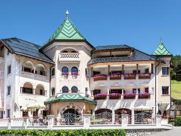 Hotel für 3 Personen, mit Ausblick und Balkon sowie Garten in St. Ulrich in Gröden