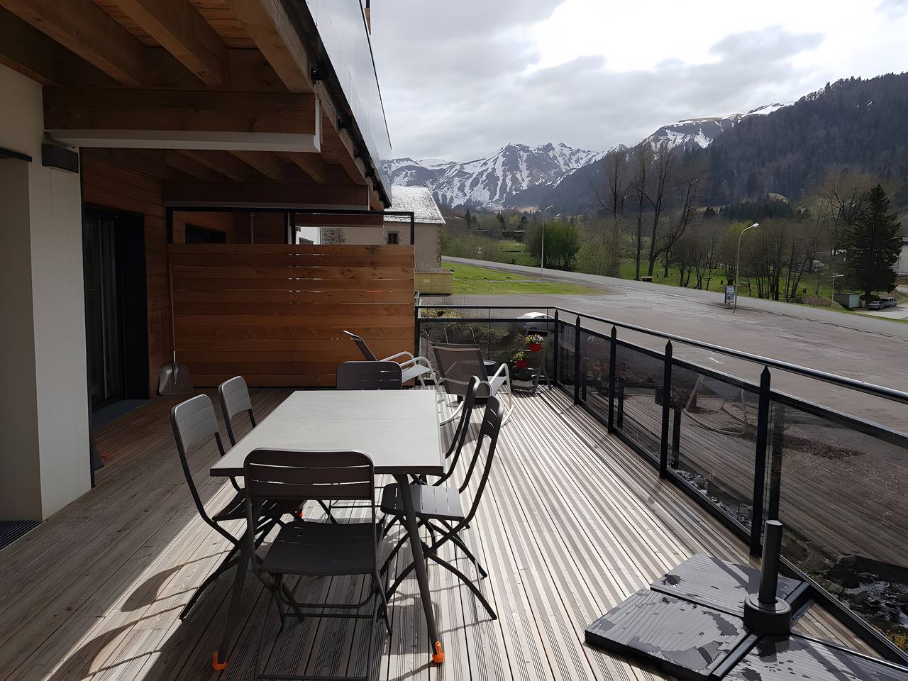 Appartement entier, C4 - Résidence La Montille avec vue sur la montagne in Mont-Dore, Parc naturel régional des Volcans d'Auvergne