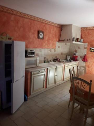 Gîte pour 3 personnes, avec piscine et jardin, animaux acceptés à Bagnols-sur-Cèze