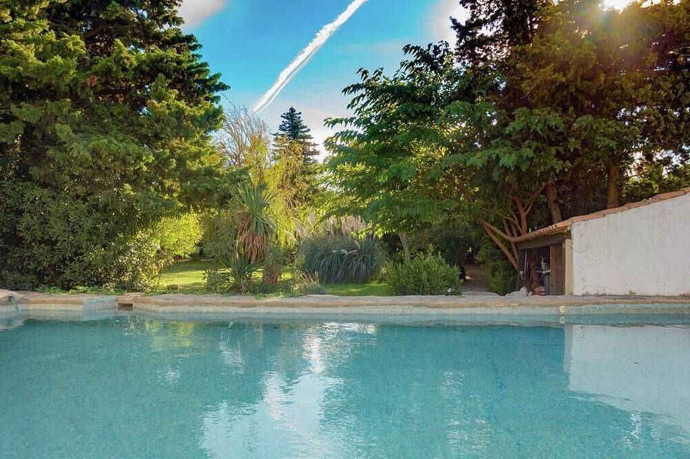 Very nice house for 12 people next to the big seaside town buffets in Narbona, Region de Narbonne