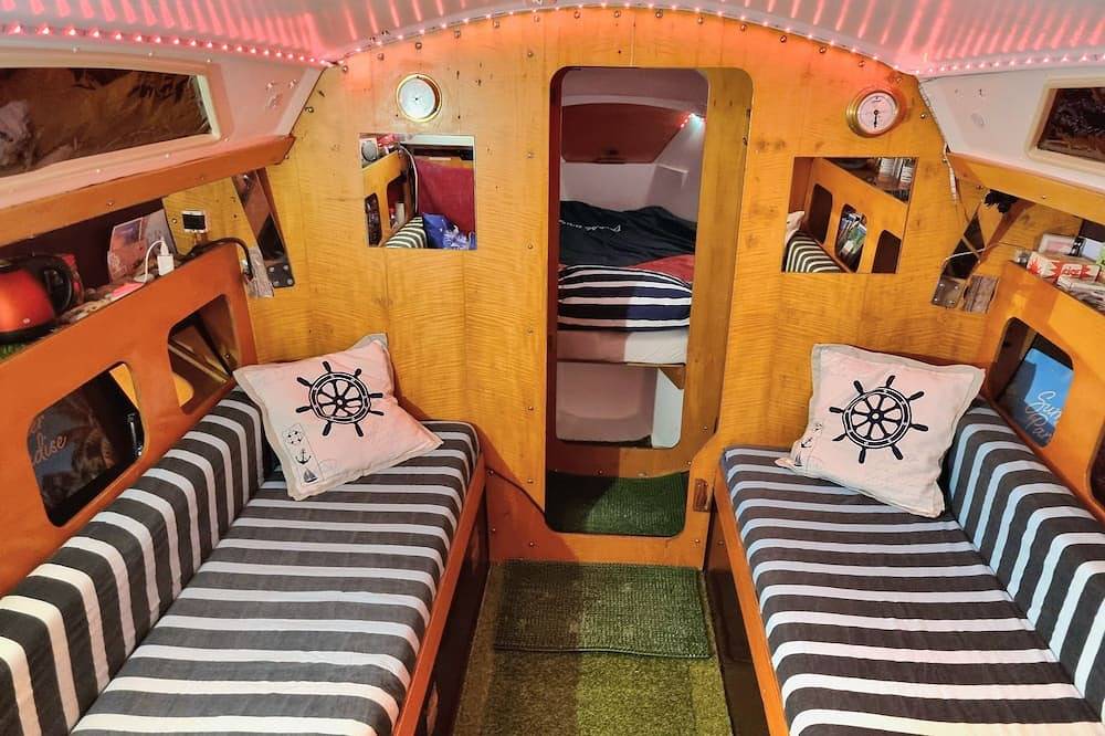 Sleeping On The Water in Saint-Martin-du-Littoral, Le Havre und Umgebung