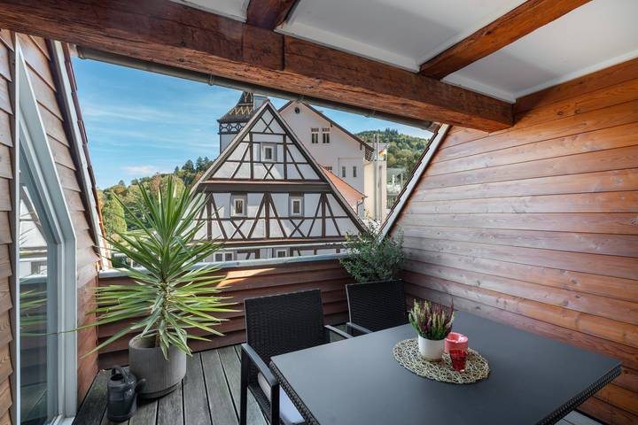 Ganze Wohnung, Ferienwohnung 'Alte Fachwerkresidenz' in Bad Herrenalb, Nordschwarzwald