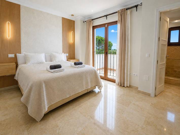 Finca für 6 Personen, mit Balkon und Terrasse sowie Garten und Pool in Estepona - 2