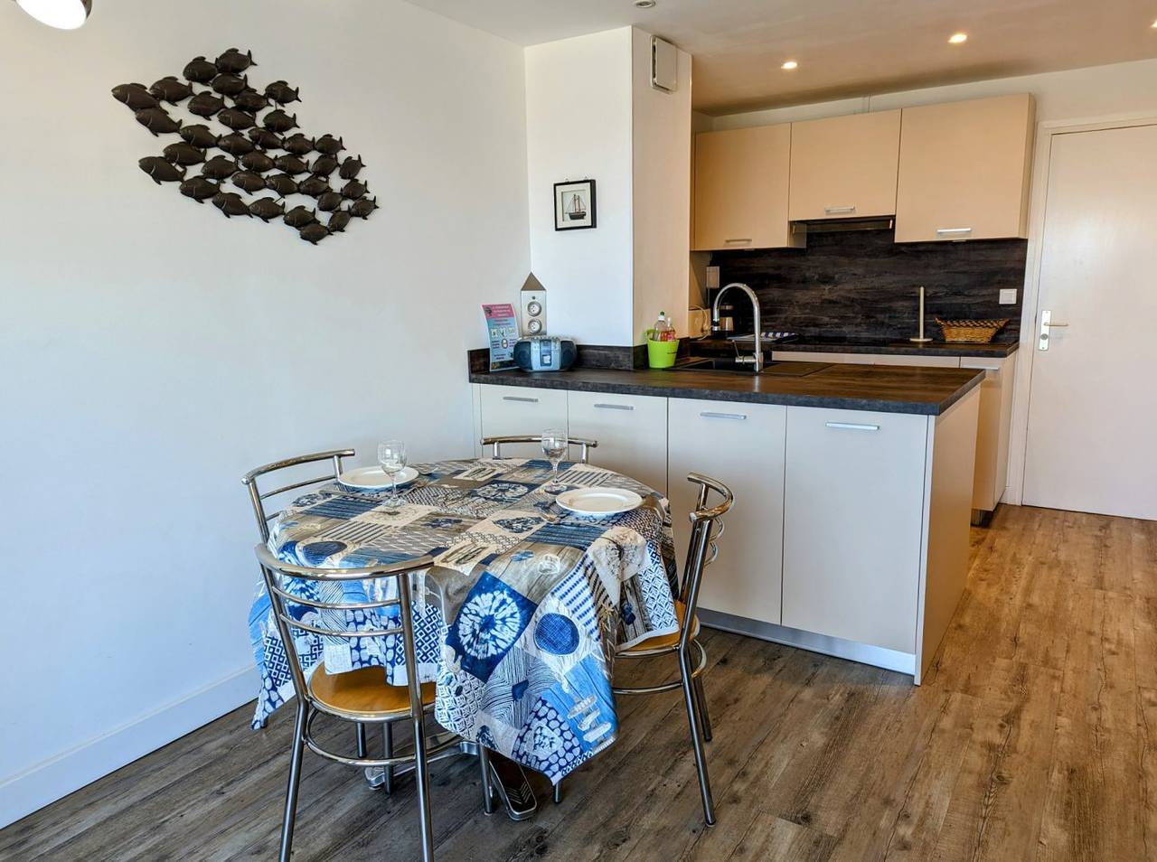 Appartement entier, Appartement 2 pièces 50 m² 1er étage face à la mer in Quiberon, Côte des Mégalithes