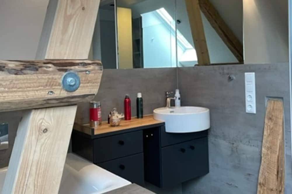 Ganze Wohnung, Zimmermanns 1 - stilvoll und modern mit Sauna im Außenbereich in Mützenich (Monschau), Monschau