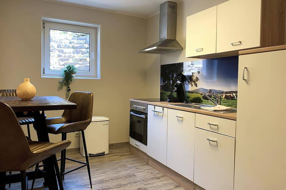 Ganze Wohnung, Moderne Junior Suite mit Küche und Gartenterrasse in Prüm, Naturpark Hohes Venn-Eifel