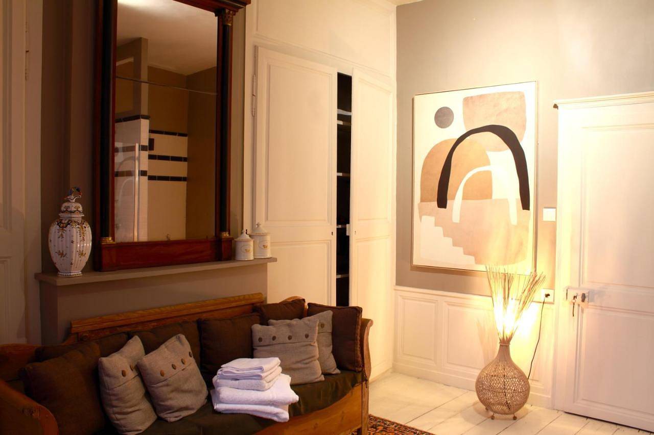 Le Palais de la Cathédrale in Saint-Omer, Région de Saint-Omer