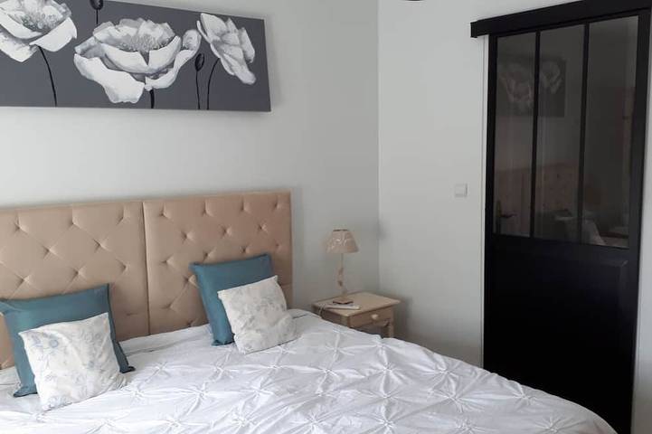 Gîte pour 3 personnes, avec jardin et piscine dans Le Clerjus - 2