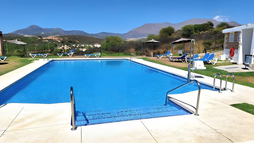Ganze Wohnung, Ferienwohnung 'Beste Meerblicke' mit Meerblick, Wi-Fi und Klimaanlage in Casares, Costa del Sol