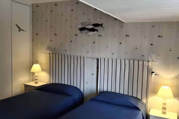 Chambre d’hôte pour 2 personnes, avec jardin à Pont-l'Abbé-d'Arnoult