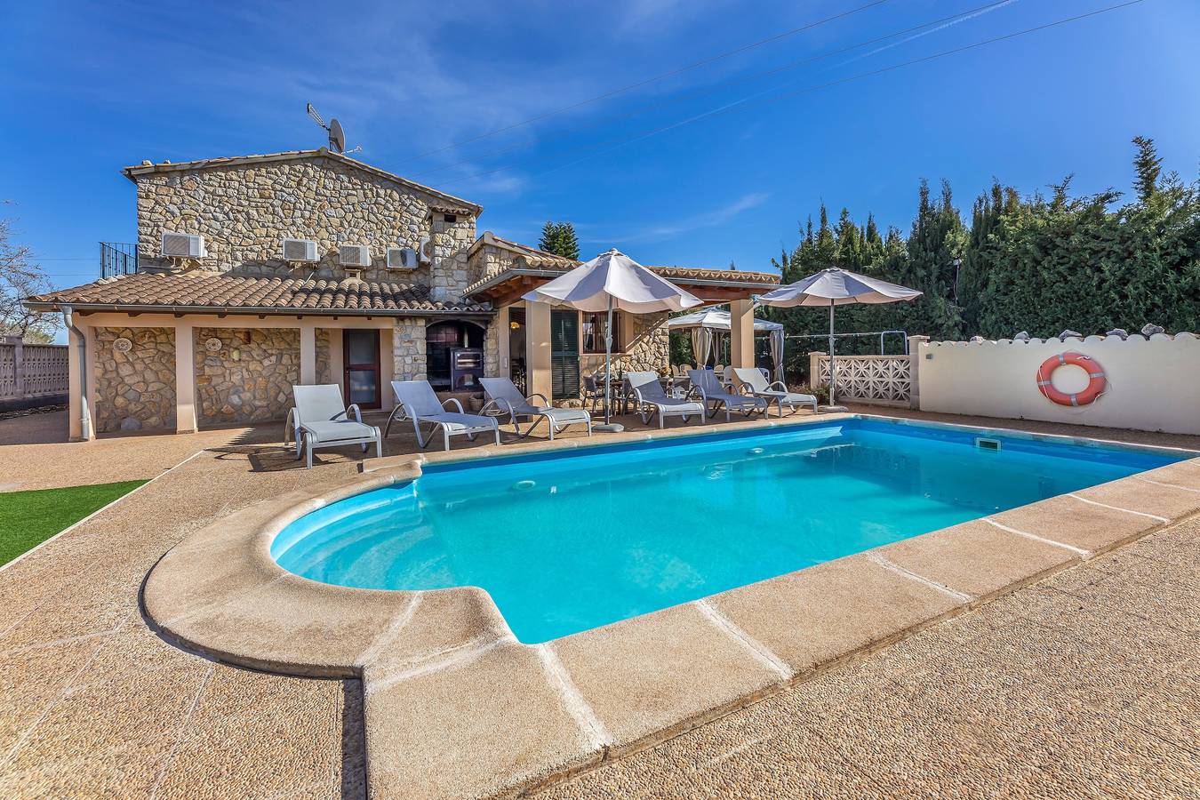 Villa "Can Antich" avec vue sur la montagne, piscine, Wi-Fi, jardin et terrasse in Lloseta, Majorque l'intérieur des terres