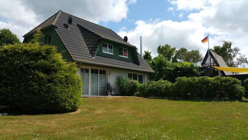 Ferienhaus für 4 Personen, mit Terrasse und Garten - 1