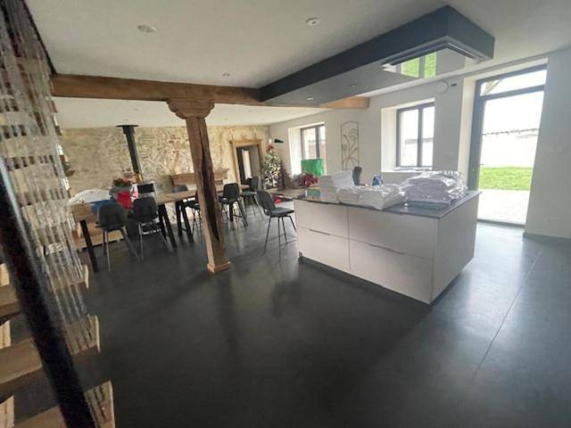 Maison d’hôte pour 11 personnes, avec jardin et vue, animaux acceptés dans l' Ain - 3