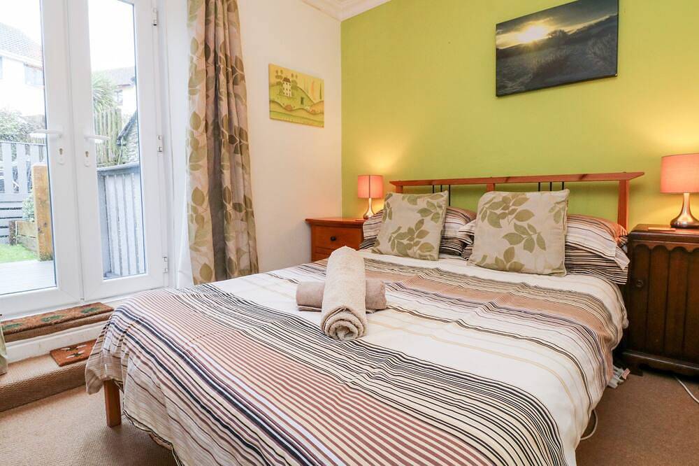 The Old Police House, pet friendly, with a garden in Braunton in Braunton, Devon