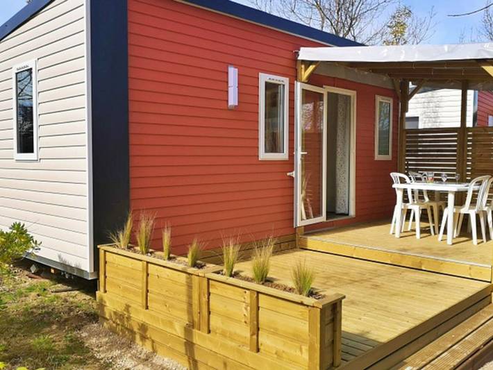 Mobil home pour 4 personnes, avec piscine et terrasse à Collias - 2