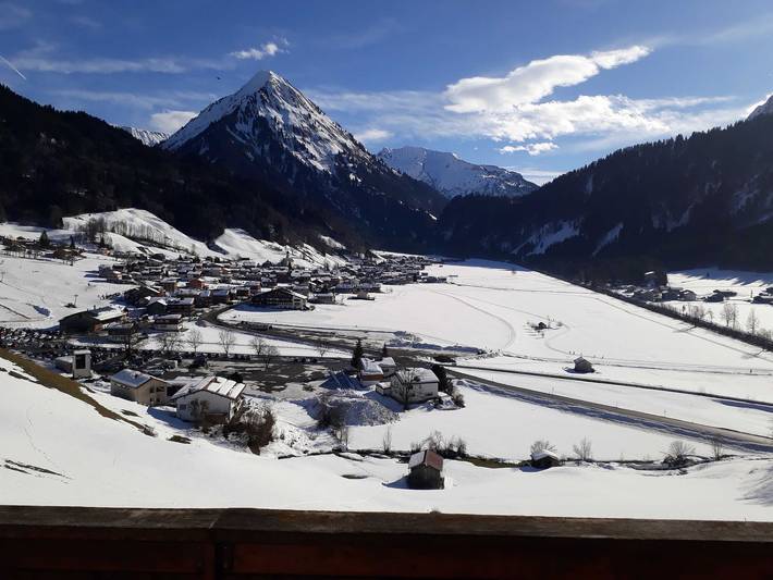 Hostel für 2 Personen, mit Balkon und Garten sowie Ausblick in Schoppernau - 4