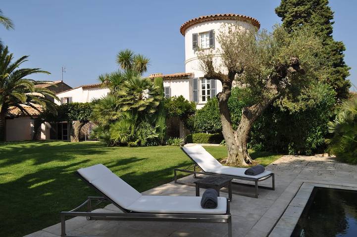 Villa mit pool für 10 Personen, mit Garten in Saint-Tropez