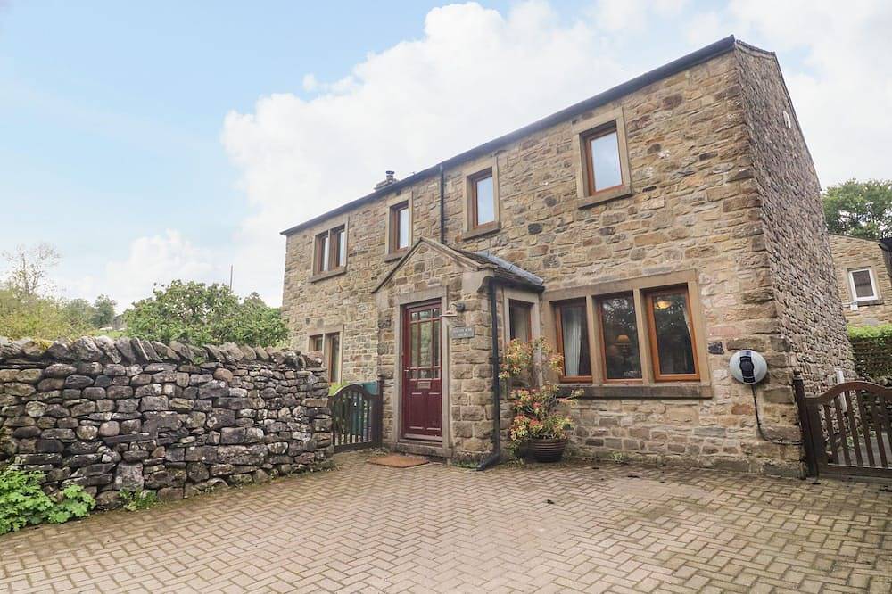 Horton Scar House, pet friendly in Horton-In-Ribblesdale in Horton in Ribblesdale, Yorkshire Dales National Park