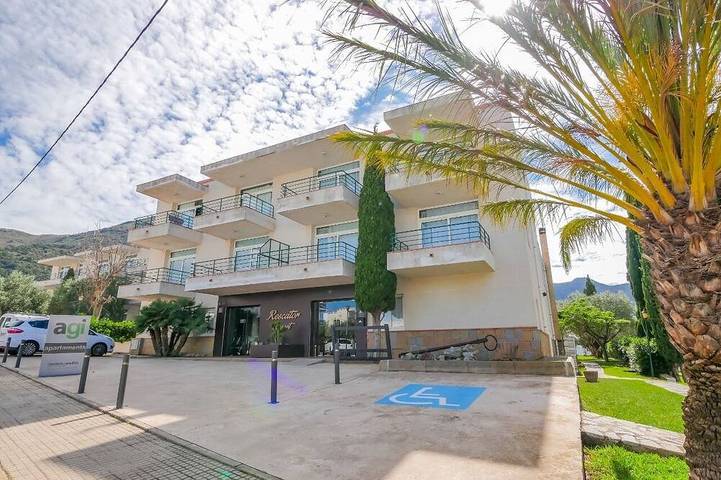 Gîte pour 4 personnes, avec jardin à Roses