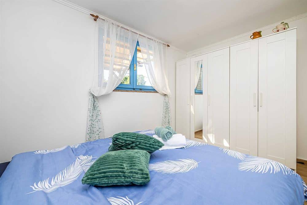 Rustic holiday house Depope with private pool in Pinezici, Krk