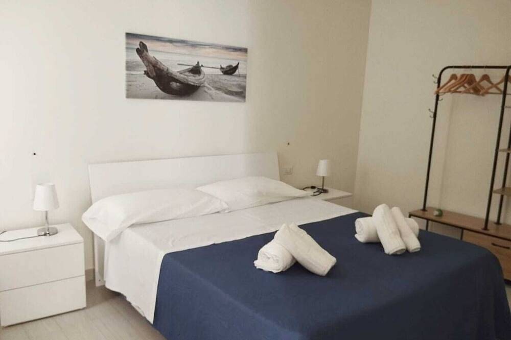 Entire apartment, Le Calette Residence. Apartment 6 in Lampedusa City, Pelagie Islands