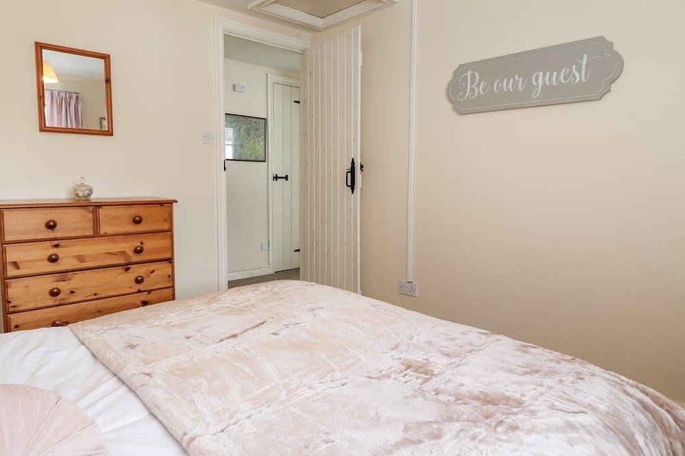 Swallows Nest Cottage, pet friendly, with a garden in Hawkshead in Hawkshead, Lake District
