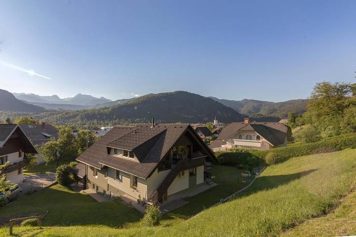 Location de vacances pour 4 personnes, avec vue et jardin dans Bohinjska Bistrica - 2